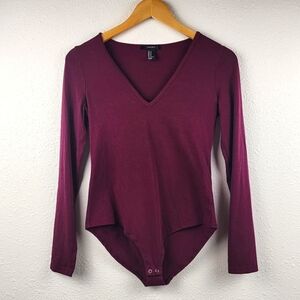 Forever 21 Women Bodysuit Medium Long Sleeve Wine Red V-Neck Basic Staple Size M